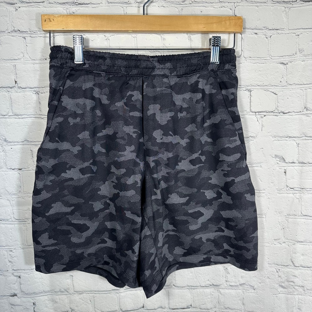 Lululemon Pace‎ Breaker Mens Camo Athletic Shorts Black Grey Size M LM7ANES
